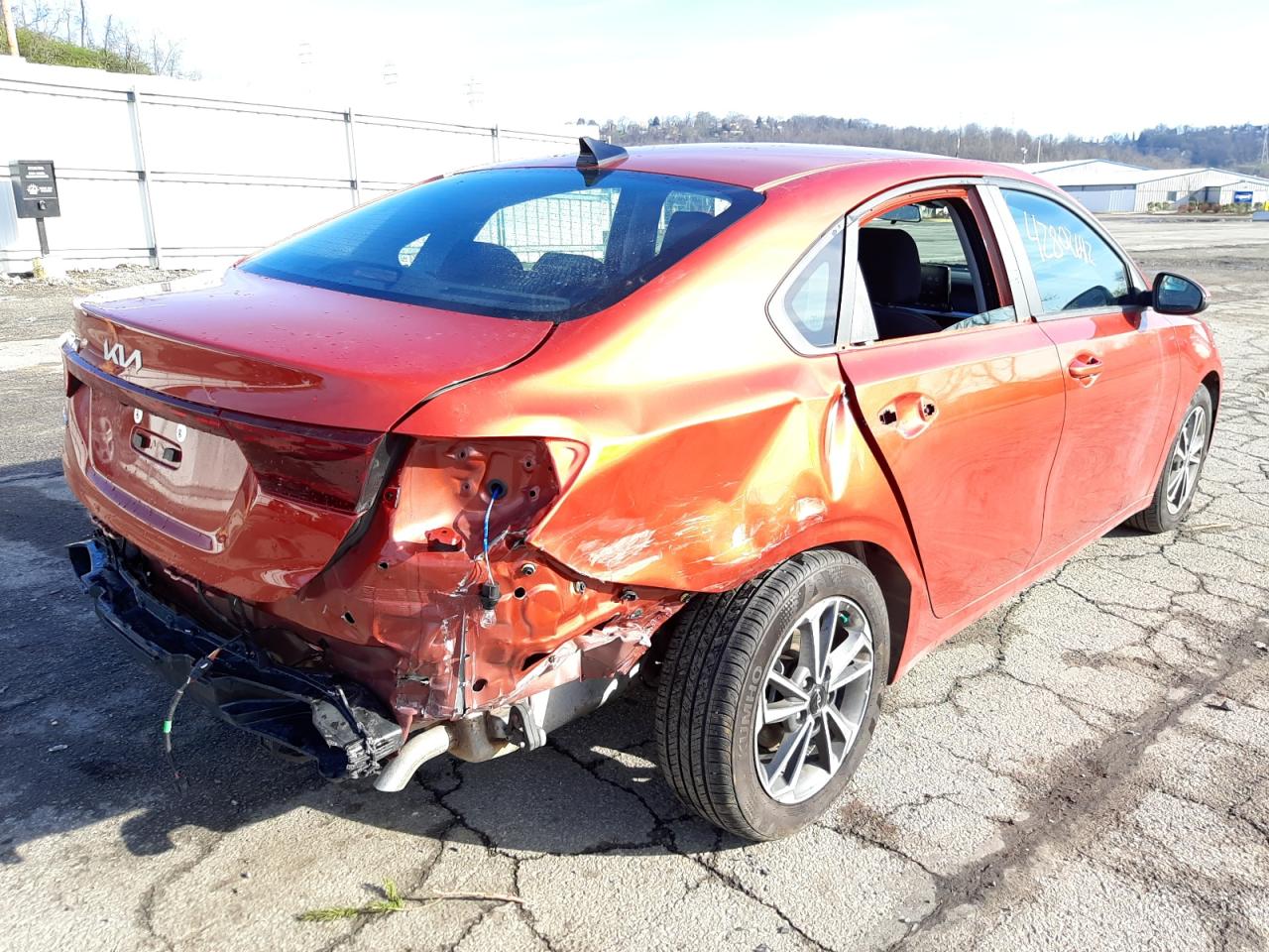 Photo 4 from auction – 2022 KIA FORTE FE with VIN 3KPF24AD0NE437816