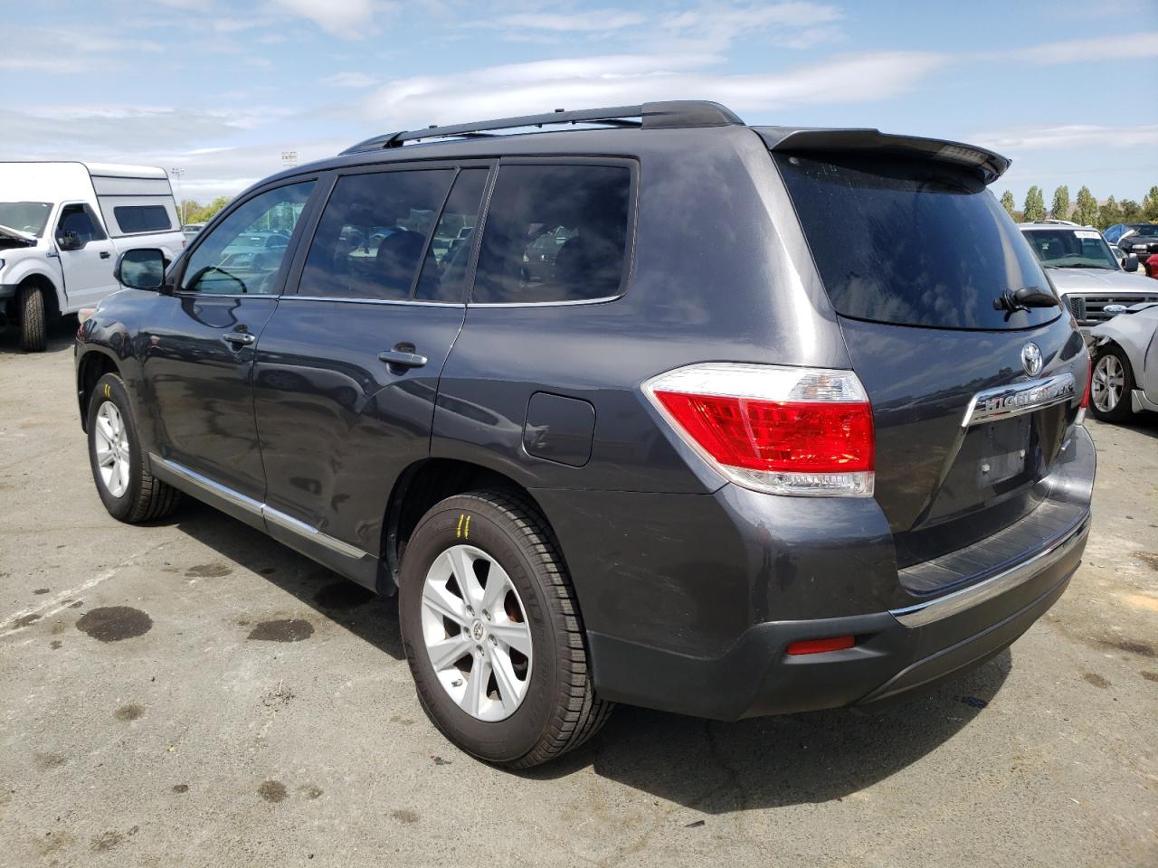 Photo 13 from auction – 2012 TOYOTA HIGHLANDER with VIN 5TDBK3EH7CS164916