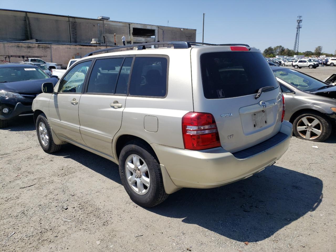 Photo 3 from auction – 2002 TOYOTA HIGHLANDER with VIN JTEGF21A020043039
