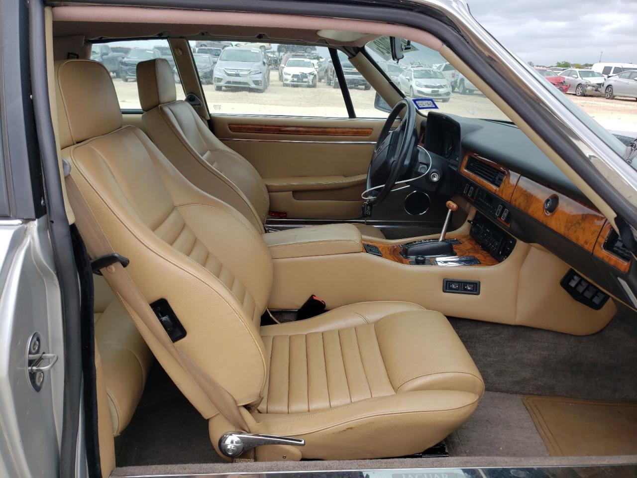 Photo 5 from auction – 1990 JAGUAR XJS with VIN SAJNW5840LC168315