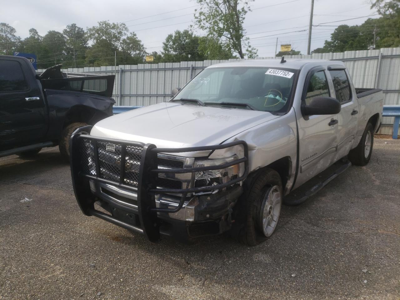 Photo 2 from auction – 2010 CHEVROLET SILVERADO with VIN 3GCRKSE30AG291337