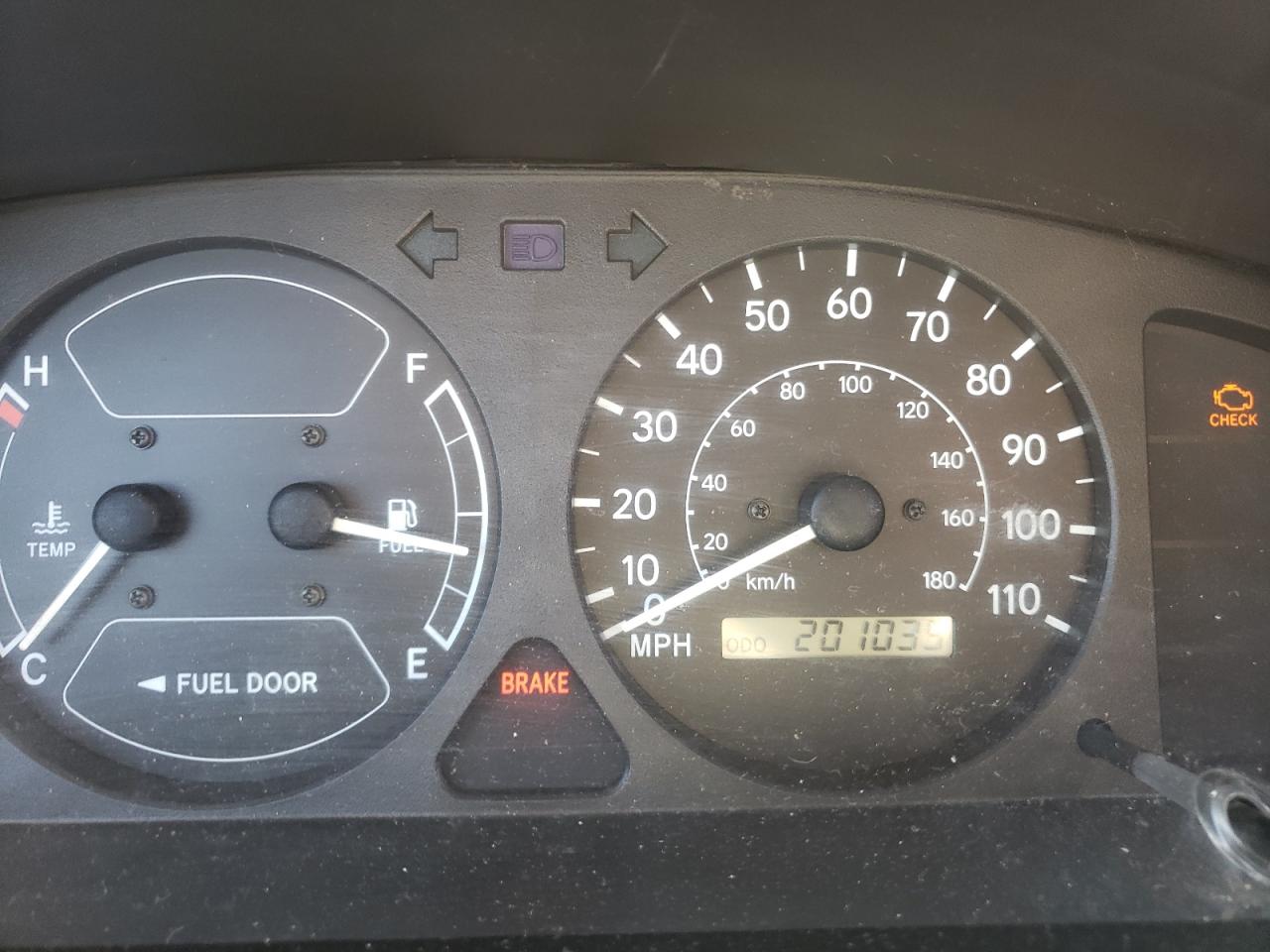Photo 8 from auction – 2000 TOYOTA COROLLA VE with VIN 1NXBR12E3YZ326436