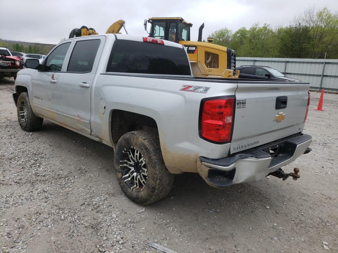 Photo 3 from auction – 2017 CHEVROLET SILVERADO with VIN 3GCUKREC7HG229687