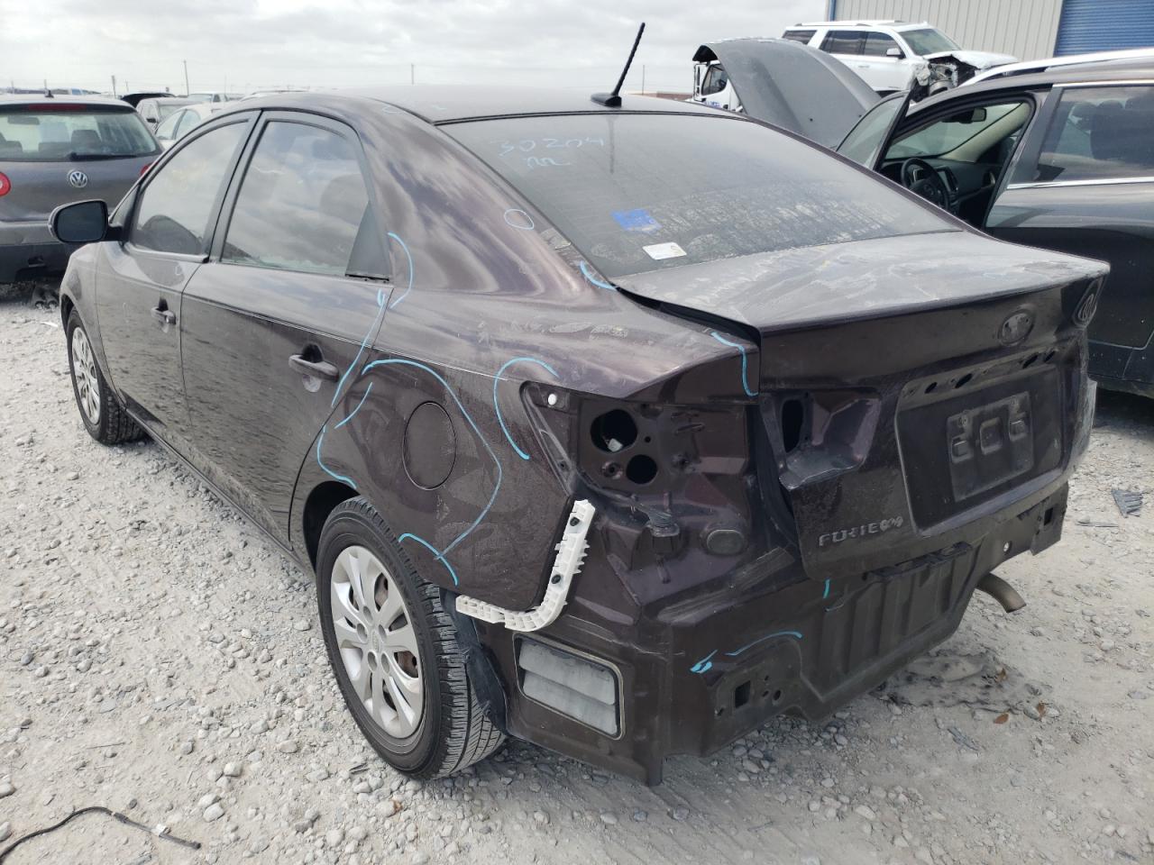 Photo 3 from auction – 2011 KIA FORTE EX with VIN KNAFU4A29B5401376