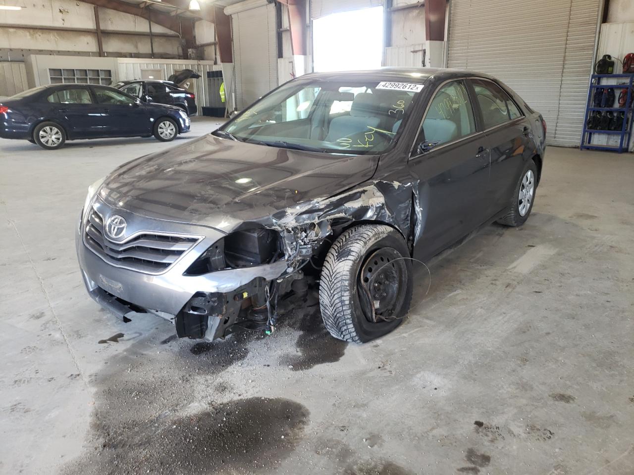 Photo 2 from auction – 2010 TOYOTA CAMRY BASE with VIN 4T1BF3EK6AU022464