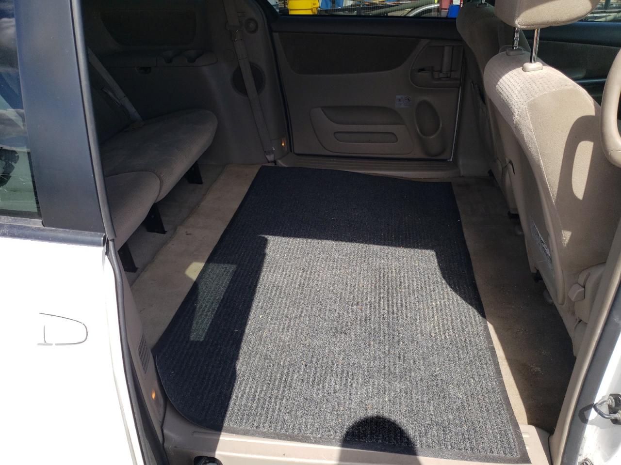 Photo 6 from auction – 2009 TOYOTA SIENNA VAN with VIN 5TDZK23C19S230398