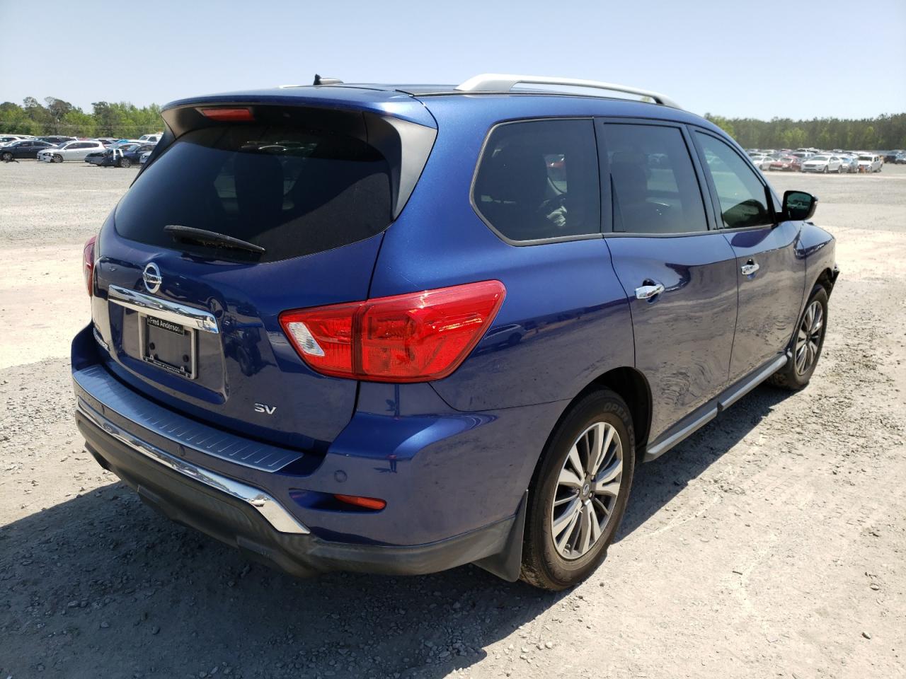 Photo 4 from auction – 2017 NISSAN PATHFINDER with VIN 5N1DR2MN9HC908865