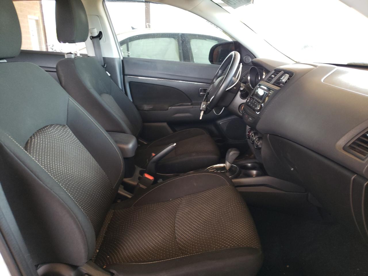Photo 5 from auction – 2016 MITSUBISHI OUTLANDER with VIN JA4AP3AU7GZ028686