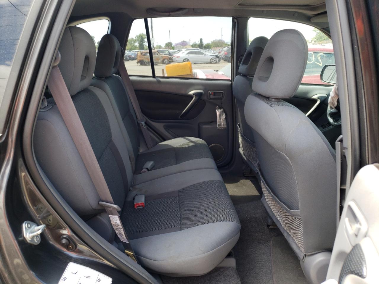 Photo 6 from auction – 2003 TOYOTA RAV4 with VIN JTEGH20V330115237