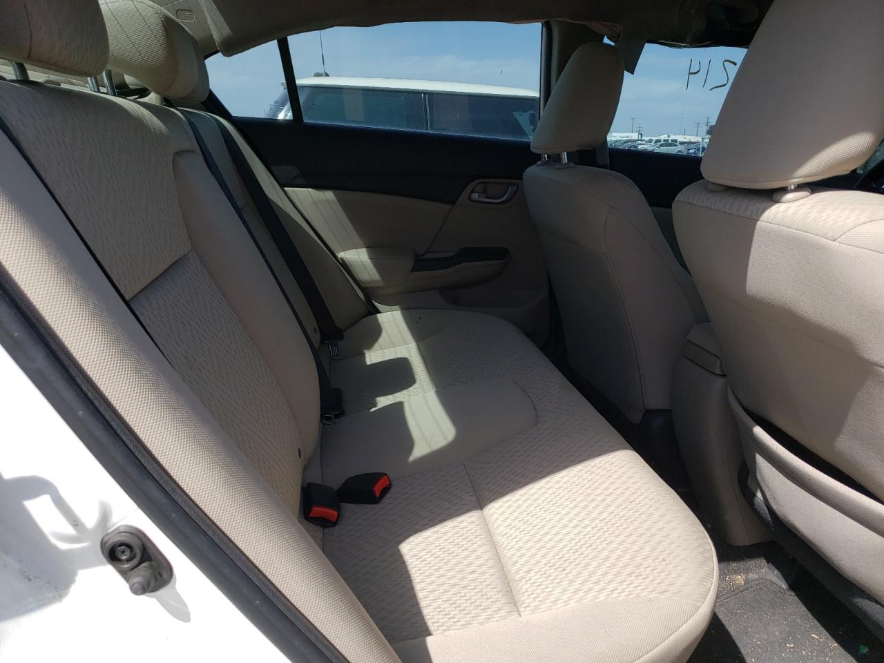 Photo 6 from auction – 2015 HONDA CIVIC LX with VIN 19XFB2F54FE045848