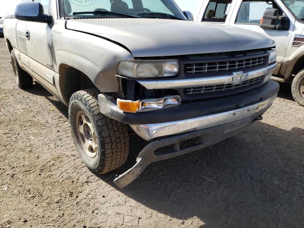 Photo 9 from auction – 2002 CHEVROLET SILVERADO with VIN 2GCEK19TX21264109