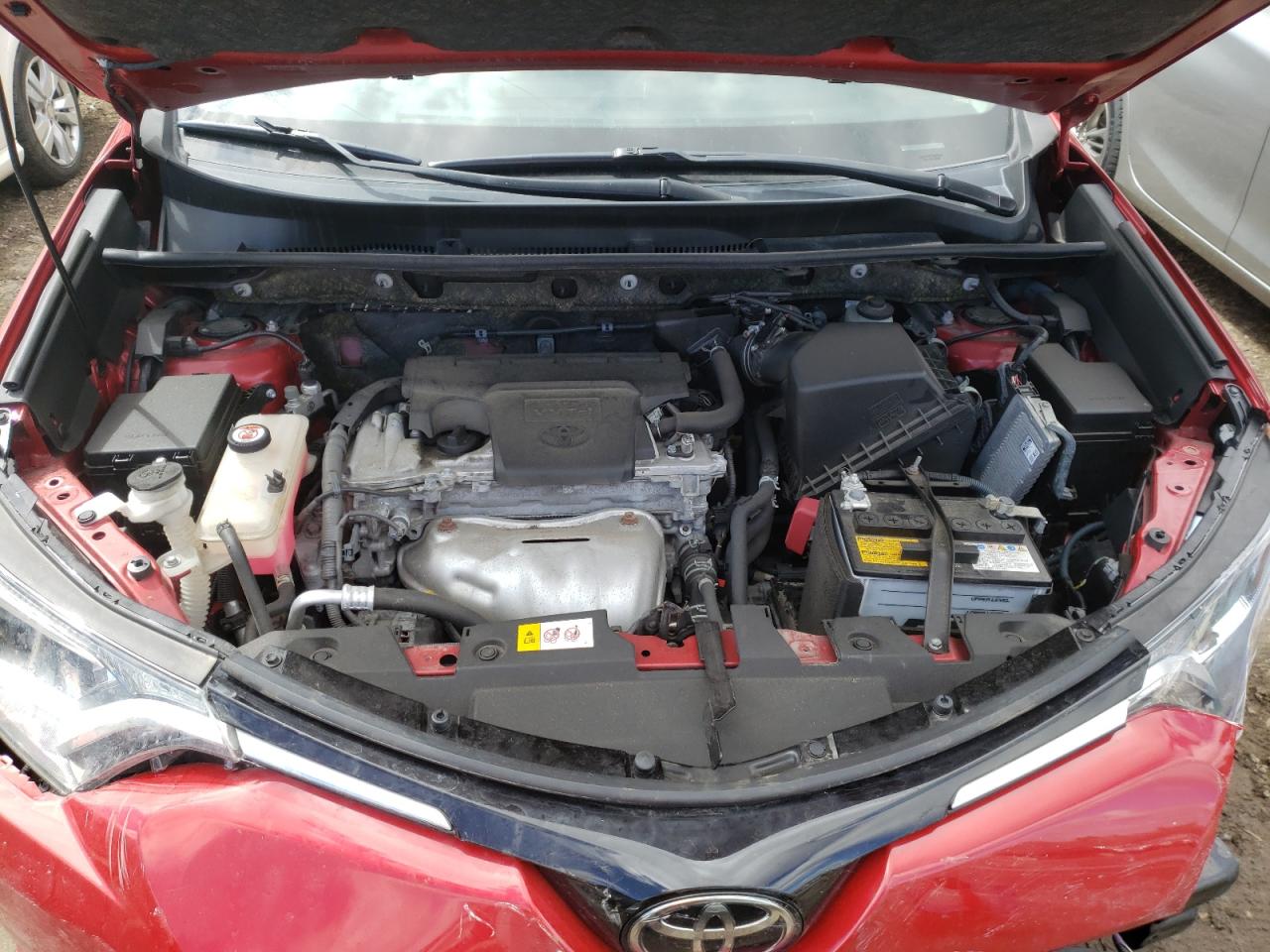 Photo 7 from auction – 2017 TOYOTA RAV4 XLE with VIN JTMRFREV8HJ160468