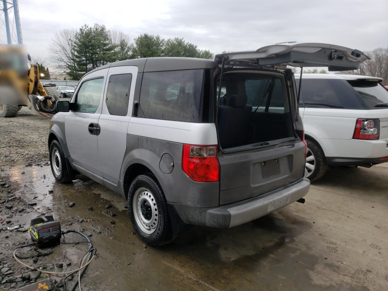 Photo 3 from auction – 2004 HONDA ELEMENT LX with VIN 5J6YH28394L018064