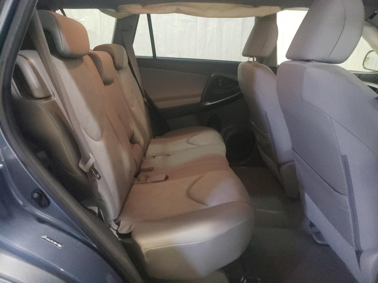 Photo 6 from auction – 2009 TOYOTA RAV4 with VIN JTMBF33V79D016430