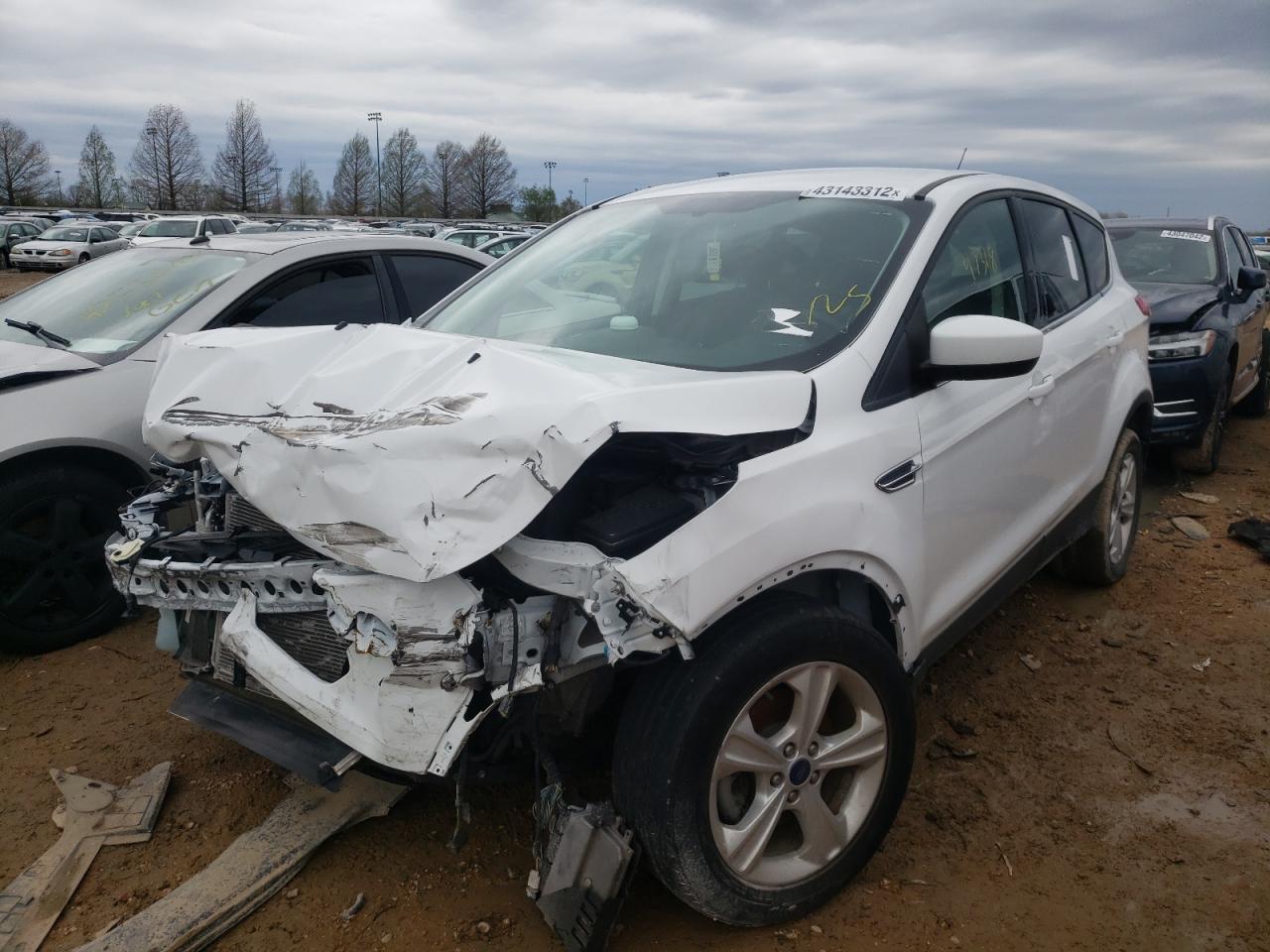 Photo 2 from auction – 2015 FORD ESCAPE SE with VIN 1FMCU0G70FUA19195