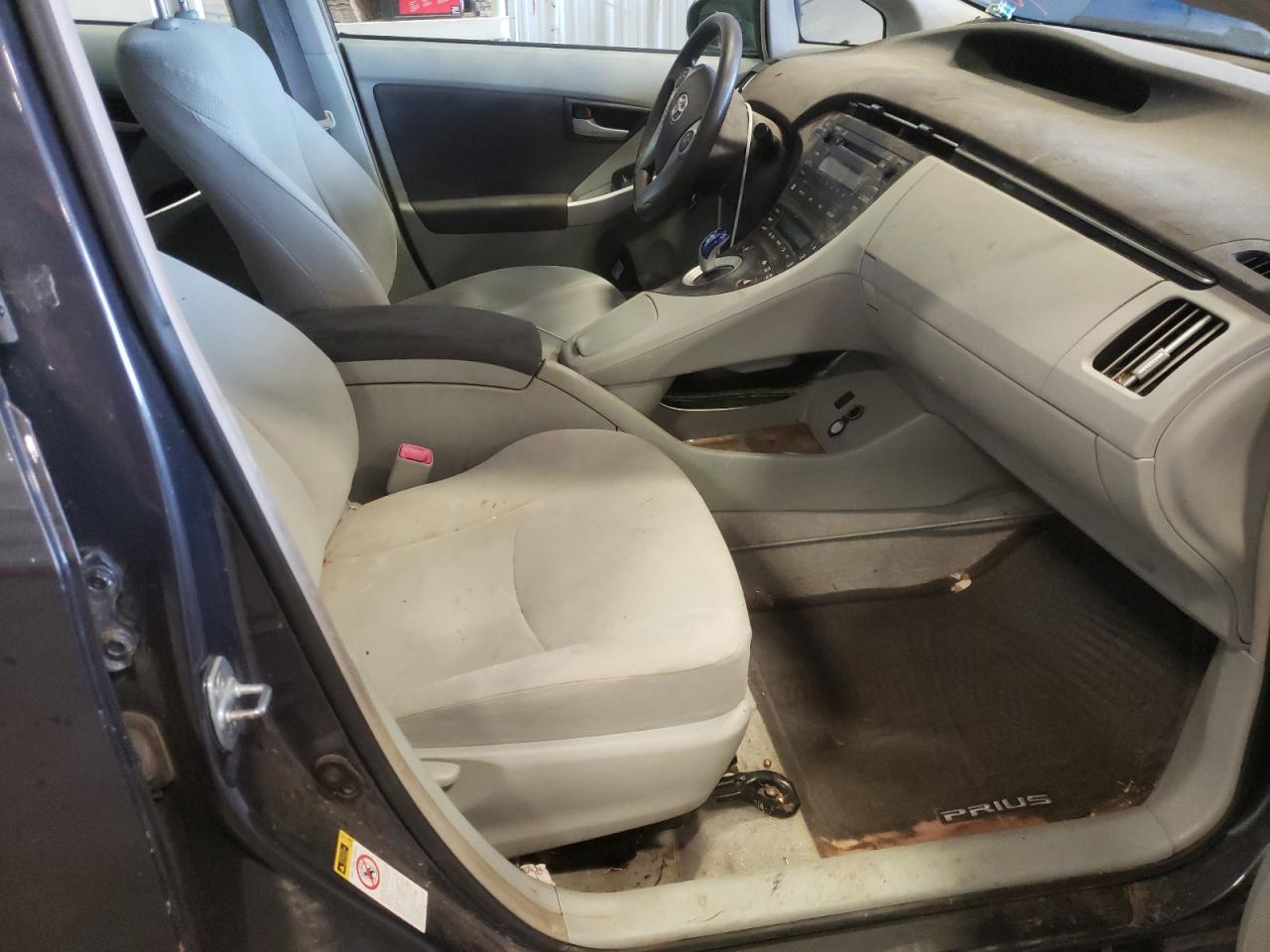 Photo 5 from auction – 2010 TOYOTA PRIUS with VIN JTDKN3DU1A0010000