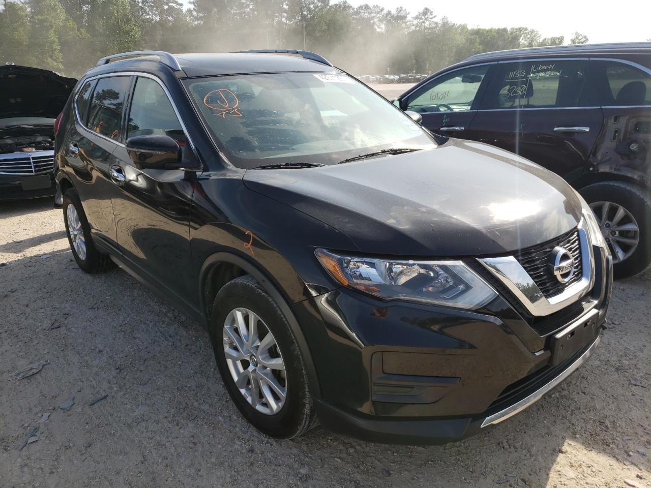 NISSAN ROGUE S 2017 with VIN 5N1AT2MT0HC736437 - Photo from auction