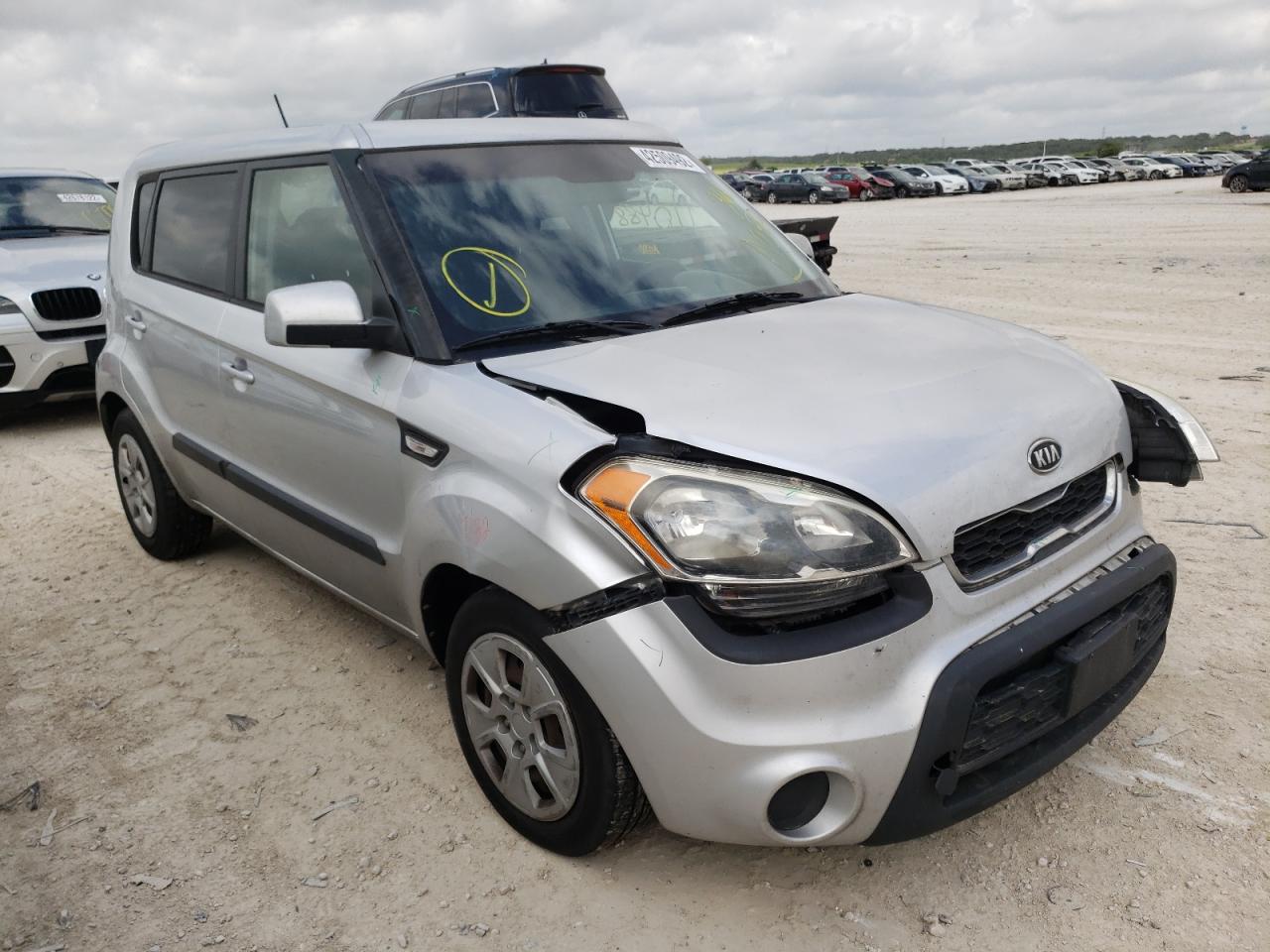 Photo 14 from auction – 2012 KIA SOUL with VIN KNDJT2A5XC7361250