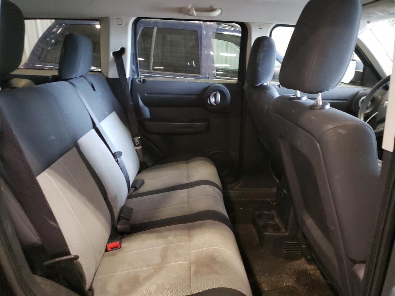 Photo 6 from auction – 2008 DODGE NITRO SXT with VIN 1D8GU28K28W124429