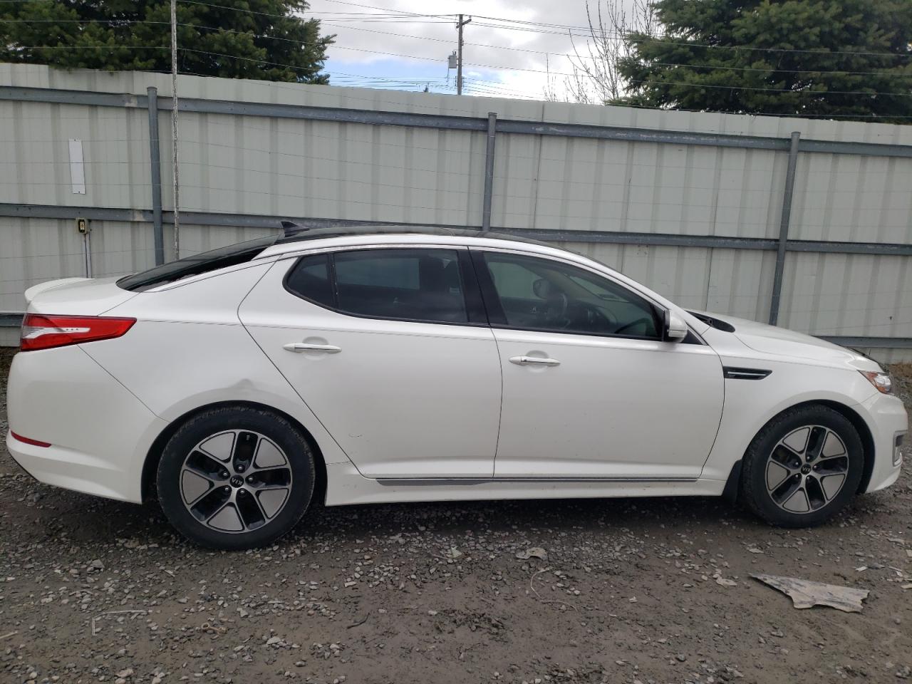 Photo 9 from auction – 2012 KIA OPTIMA HYB with VIN KNAGM4AD2C5032030