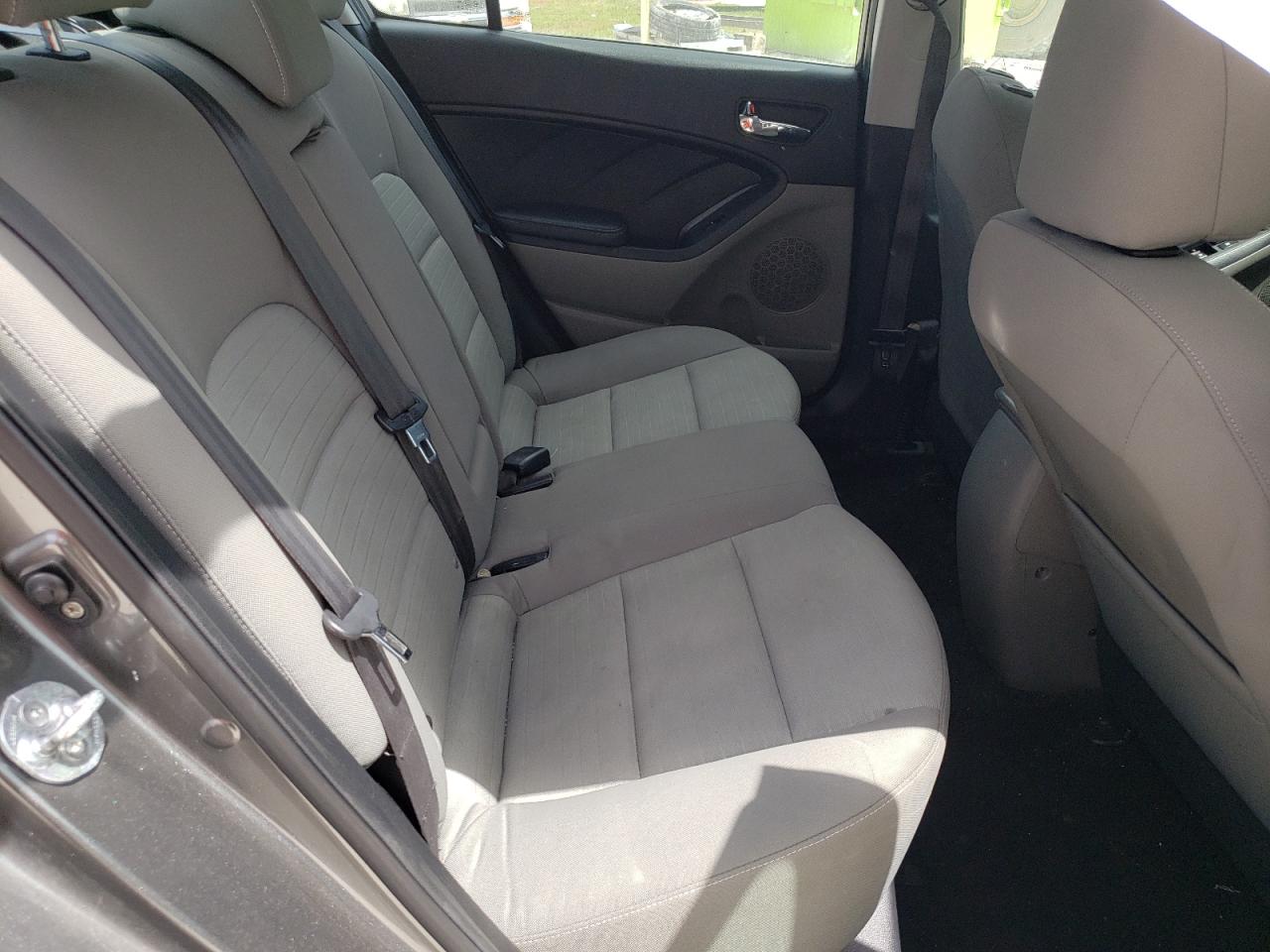Photo 6 from auction – 2014 KIA FORTE EX with VIN KNAFX4A80E5086662