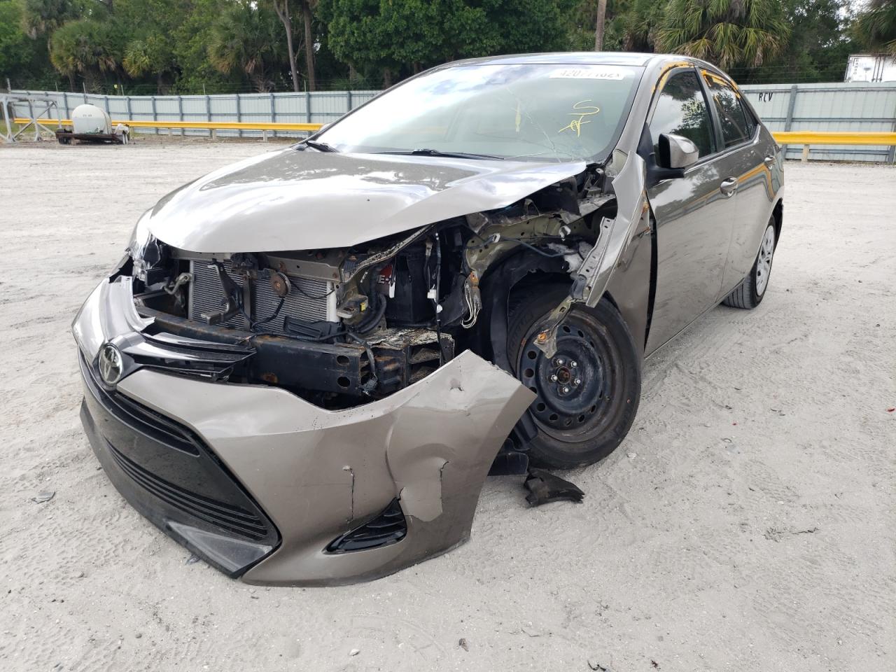 Photo 2 from auction – 2017 TOYOTA COROLLA L with VIN 2T1BURHE9HC829331
