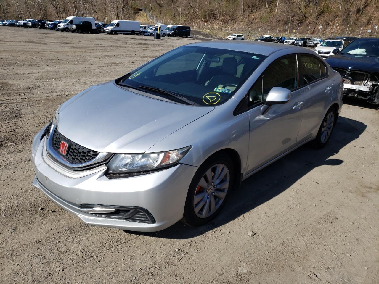 Photo 2 from auction – 2013 HONDA CIVIC LX with VIN 2HGFB2F53DH531490