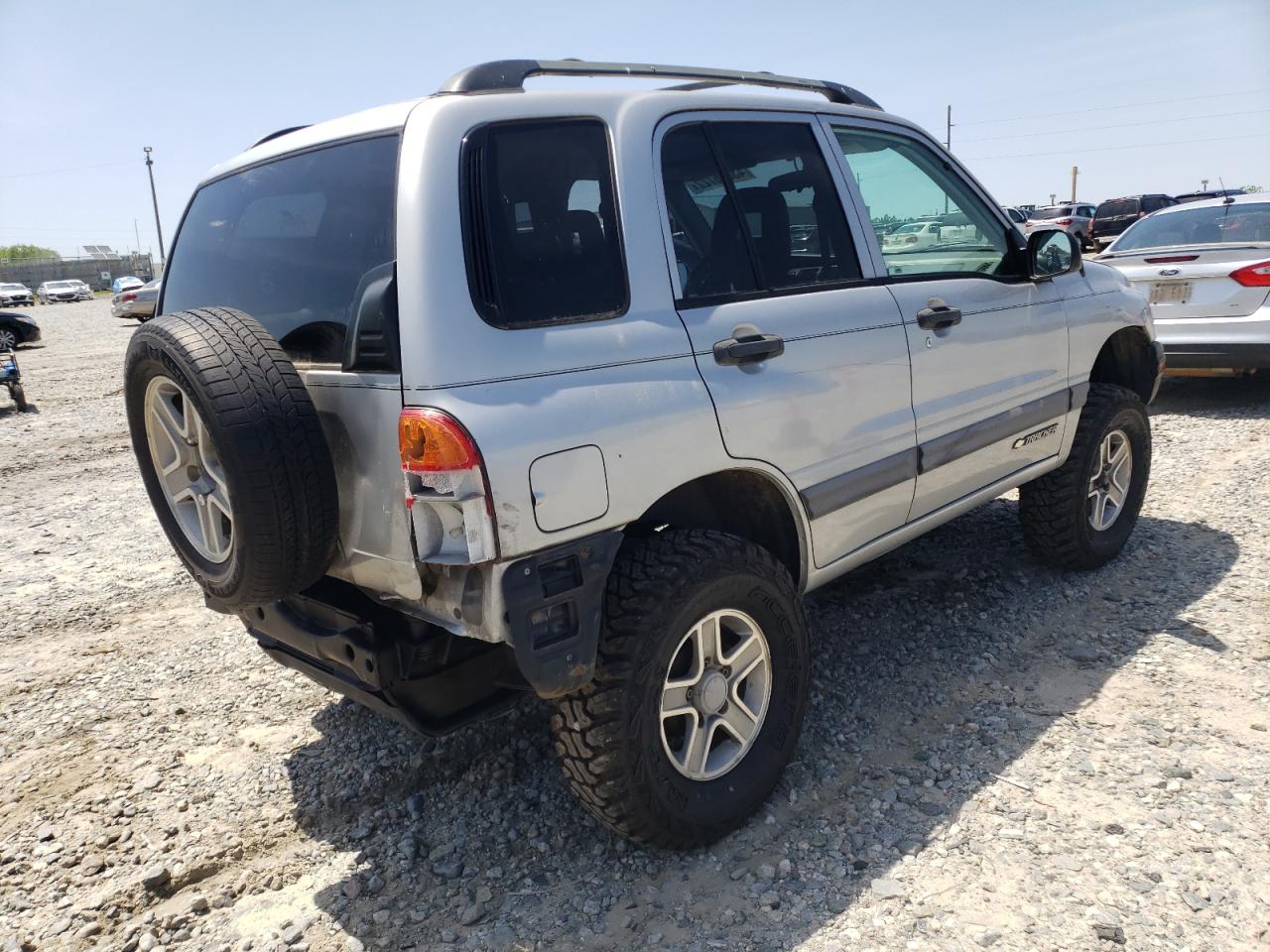 Photo 4 from auction – 2004 CHEVROLET TRACKER with VIN 2CNBJ134246906296