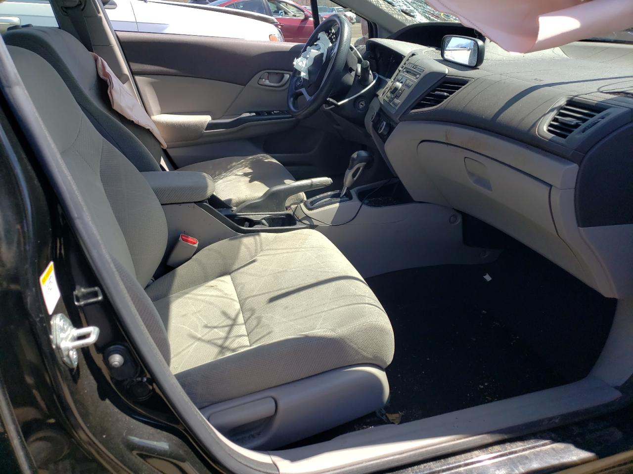 Photo 5 from auction – 2012 HONDA CIVIC LX with VIN JHMFB2F56CS005648