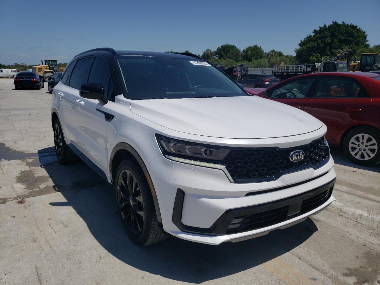 KIA SORENTO SX 2021 with VIN 5XYRK4LF5MG034802 - Photo from auction