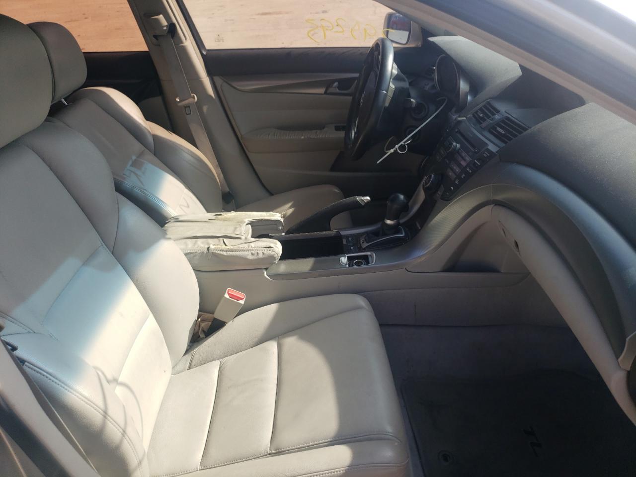 Photo 5 from auction – 2010 ACURA TL with VIN 19UUA8F26AA004654