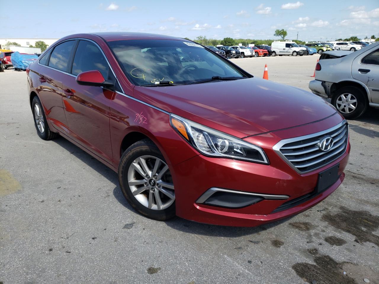 Photo 1 from auction – 2016 HYUNDAI SONATA SE with VIN 5NPE24AF4GH357897