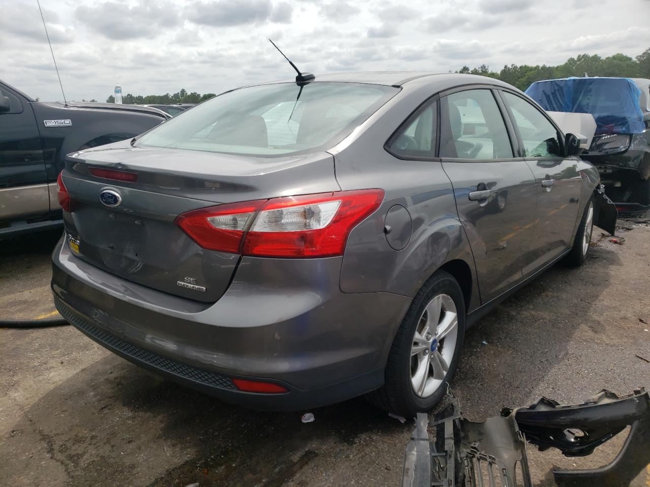 Photo 4 from auction – 2013 FORD FOCUS SE with VIN 1FADP3F22DL174878