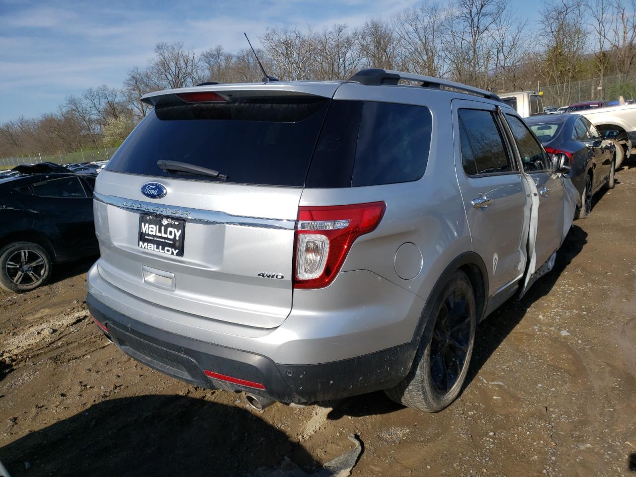 Photo 4 from auction – 2015 FORD EXPLORER X with VIN 1FM5K8D84FGA11724