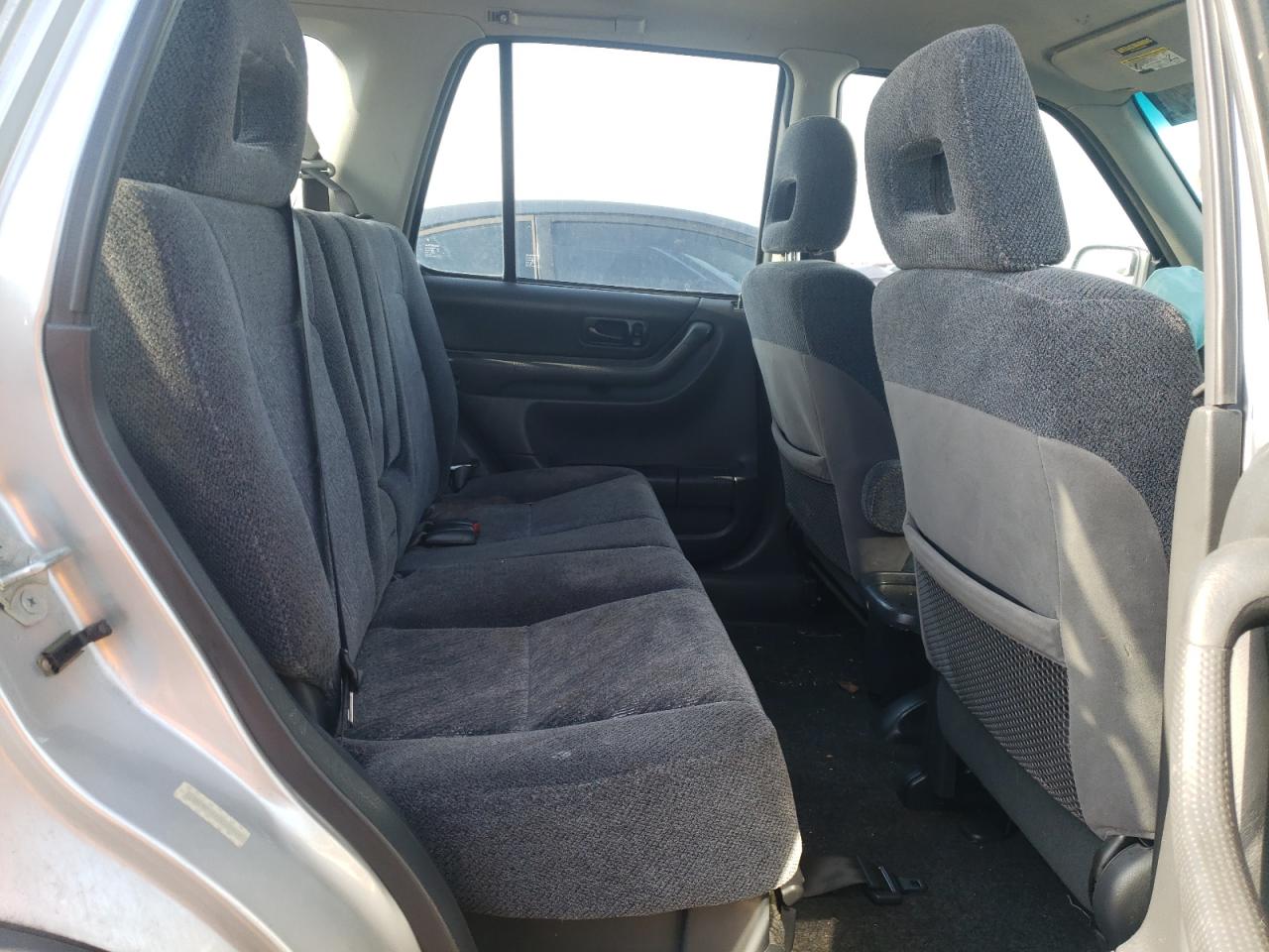 Photo 6 from auction – 2000 HONDA CR-V LX with VIN JHLRD1847YC026441
