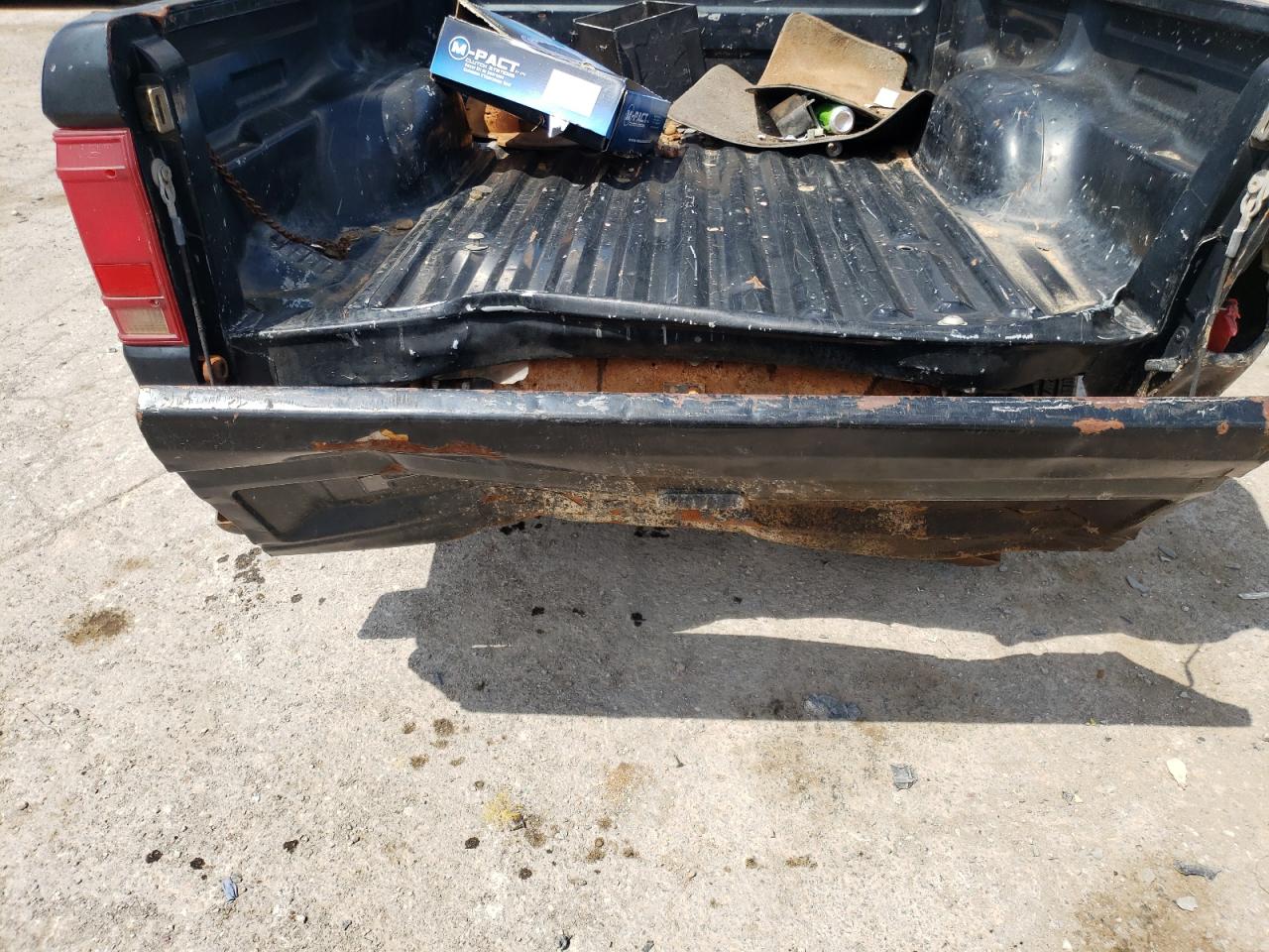 Photo 10 from auction – 1990 FORD RANGER with VIN 1FTCR10A6LUA16301