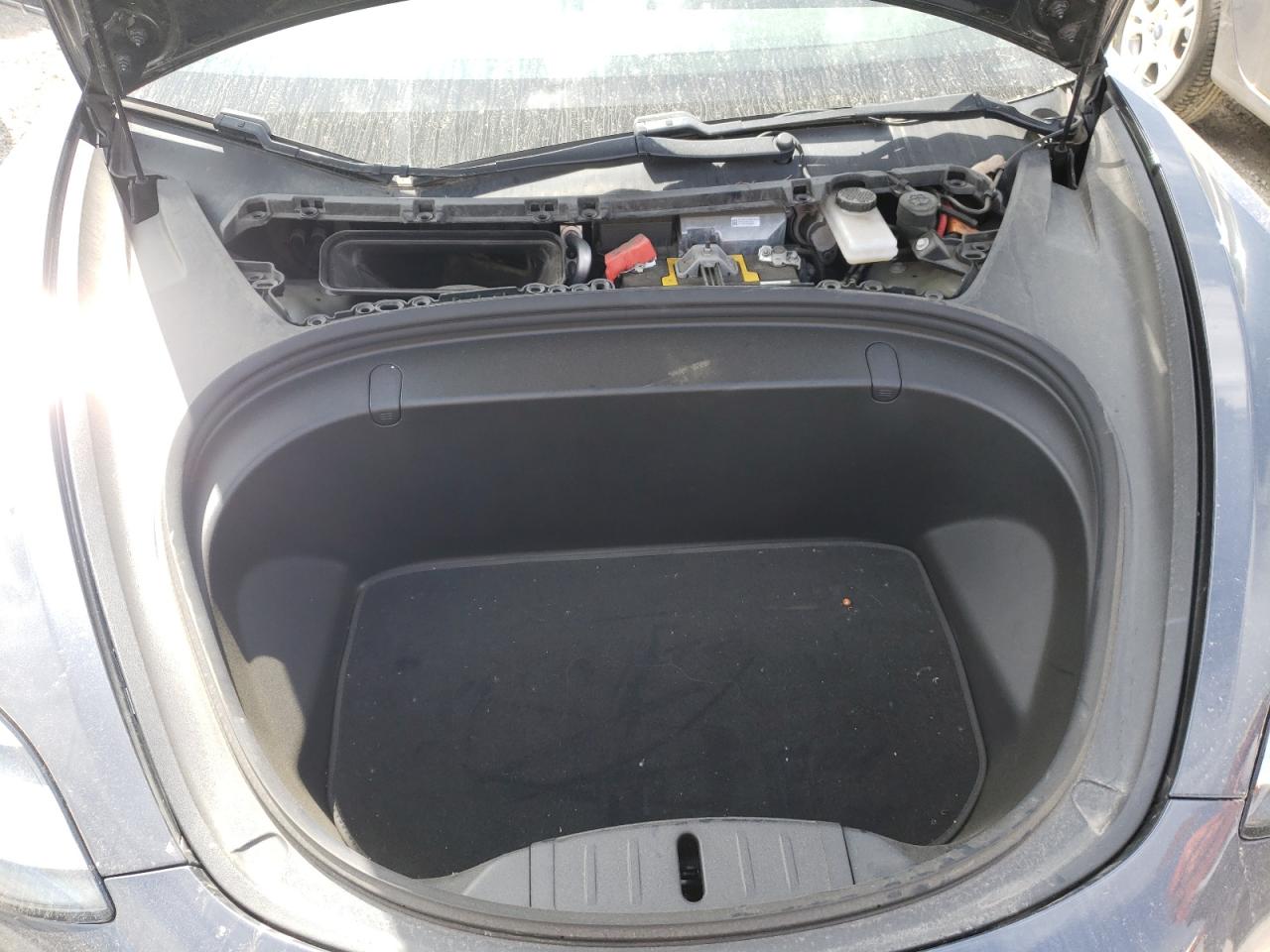 Photo 7 from auction – 2018 TESLA MODEL 3 with VIN 5YJ3E1EB0JF104201