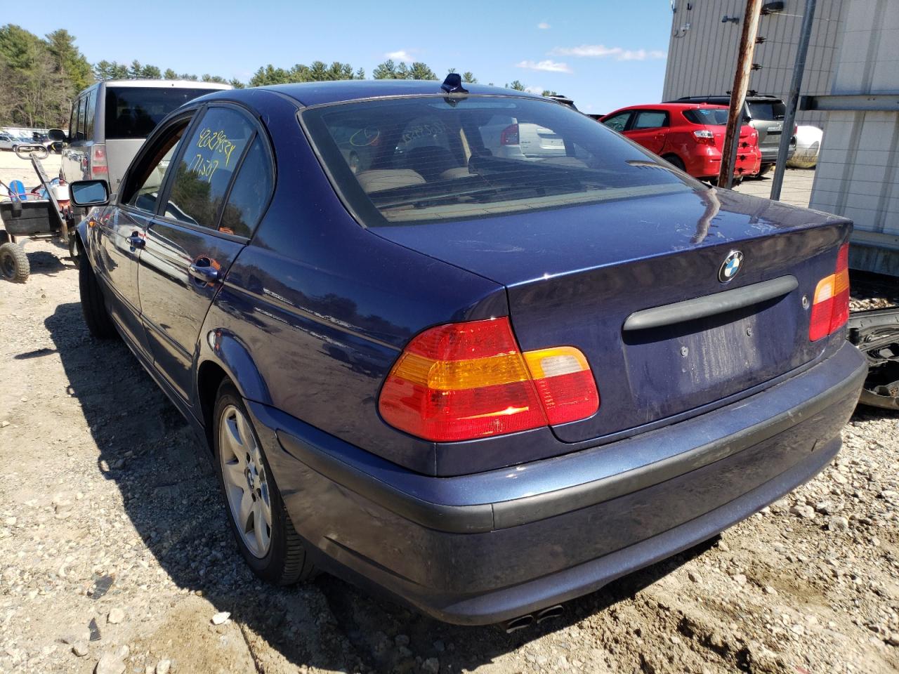 Photo 3 from auction – 2004 BMW 325 I with VIN WBAEV33444KR32670