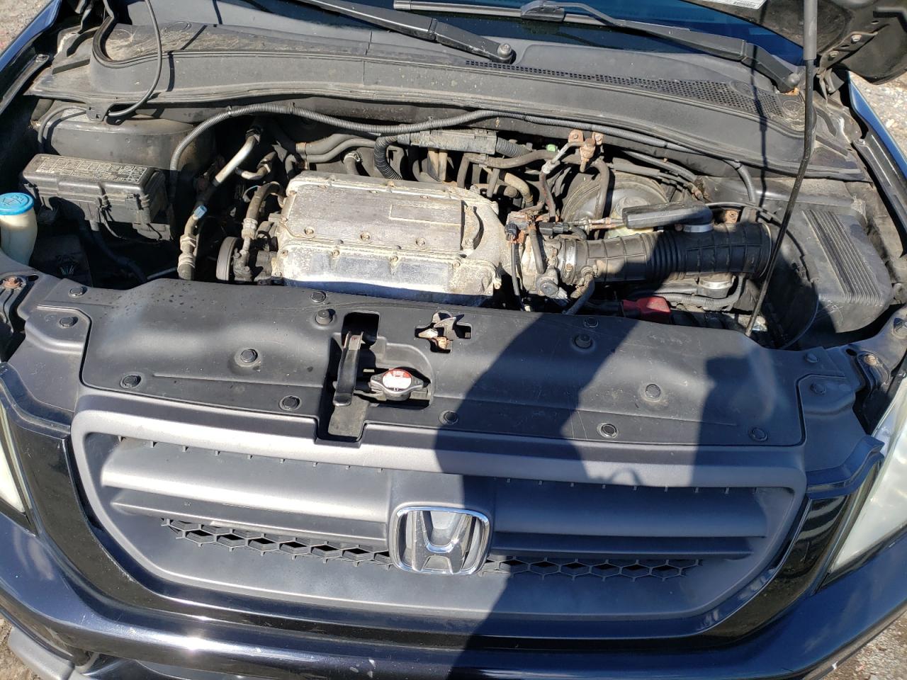 Photo 7 from auction – 2003 HONDA PILOT EXL with VIN 2HKYF18583H569984