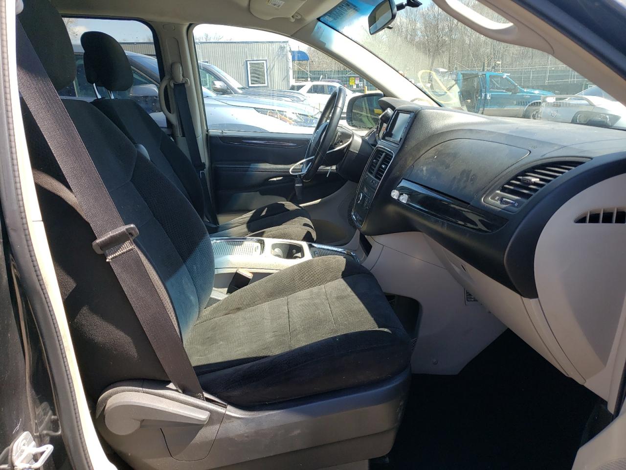 Photo 5 from auction – 2012 DODGE GRAND CARA with VIN 2C4RDGDG4CR377663
