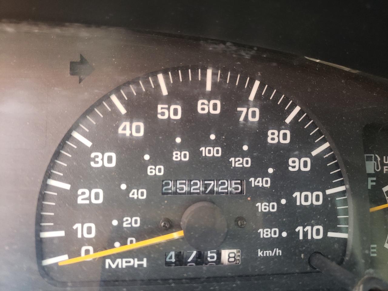 Photo 8 from auction – 1997 TOYOTA 4RUNNER SR with VIN JT3HN86R9V0094495