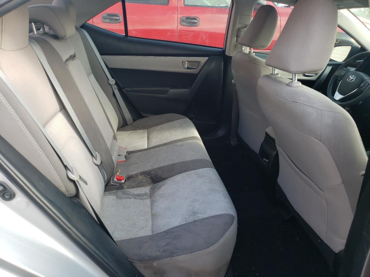Photo 6 from auction – 2018 TOYOTA COROLLA L with VIN 5YFBURHE1JP747664