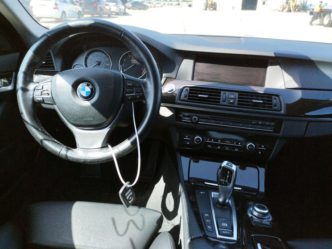 Photo 9 from auction – 2011 BMW 535 XI with VIN WBAFU7C54BC781490