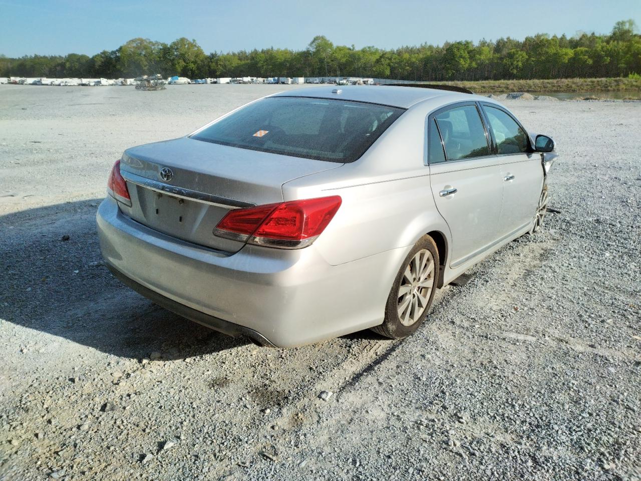 Photo 4 from auction – 2011 TOYOTA AVALON BAS with VIN 4T1BK3DB0BU435320
