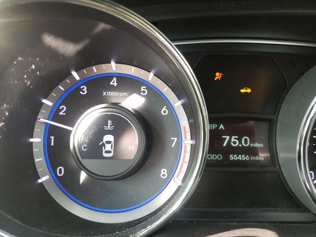 Photo 8 from auction – 2011 HYUNDAI SONATA GLS with VIN 5NPEB4AC0BH129510