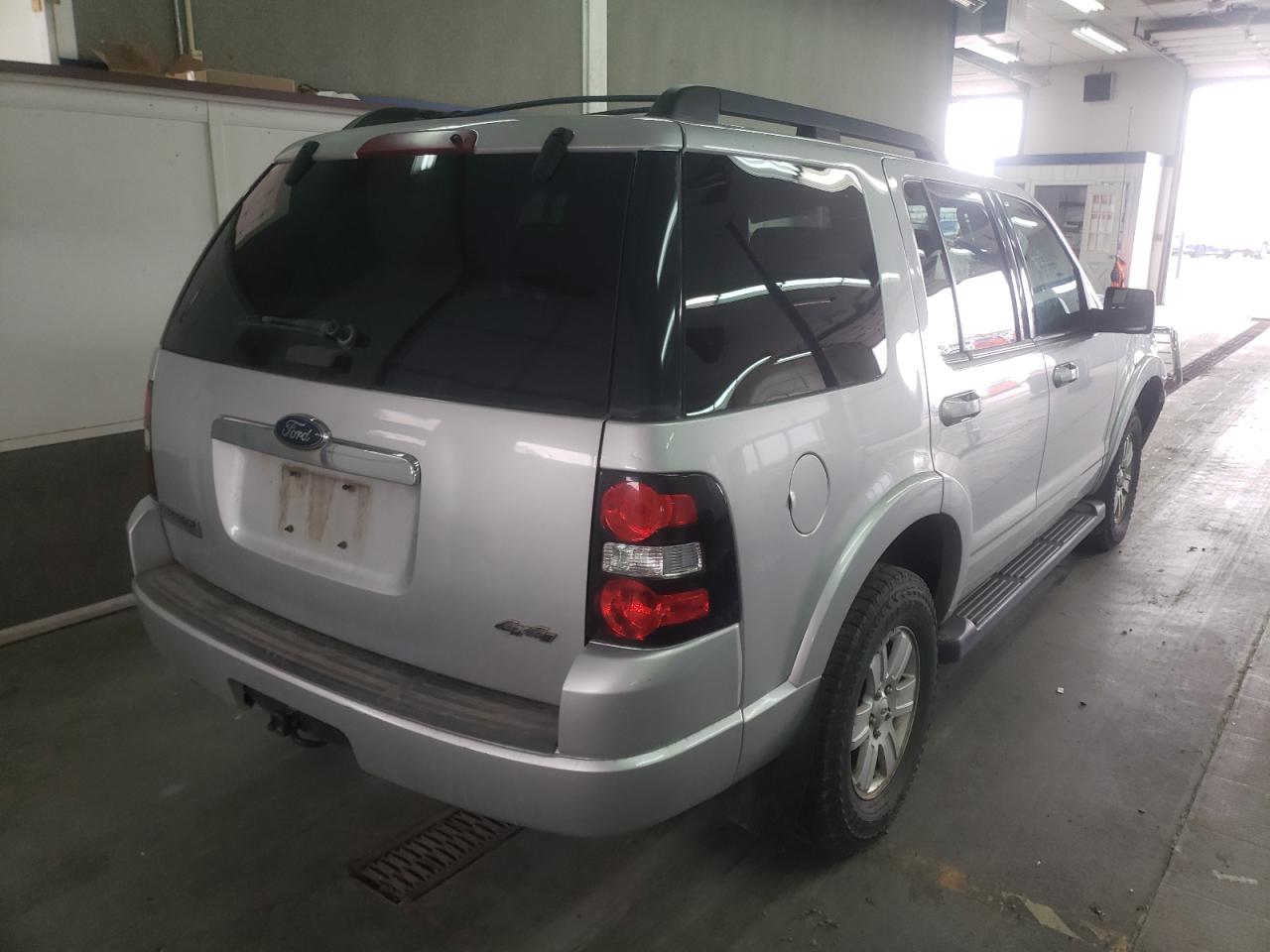 Photo 4 from auction – 2010 FORD EXPLORER X with VIN 1FMEU7DE8AUA49087