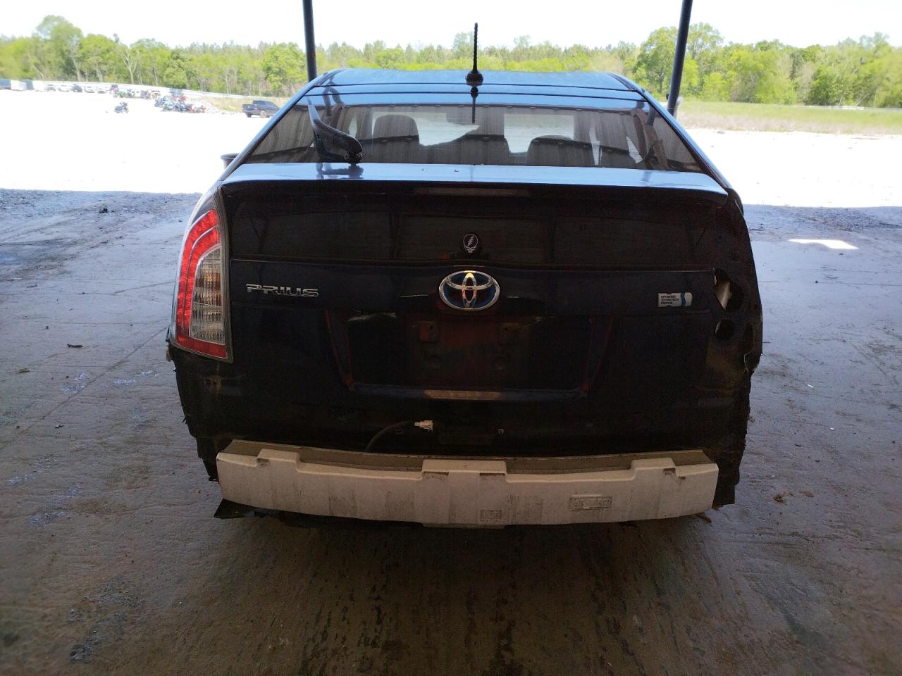 Photo 9 from auction – 2014 TOYOTA PRIUS with VIN JTDKN3DU3E1770302