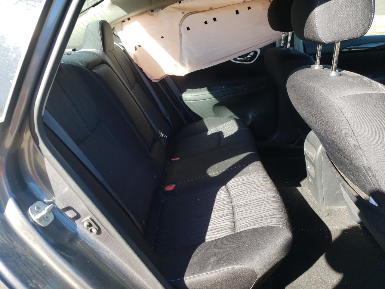 Photo 6 from auction – 2018 NISSAN SENTRA S with VIN 3N1AB7AP1JL646724