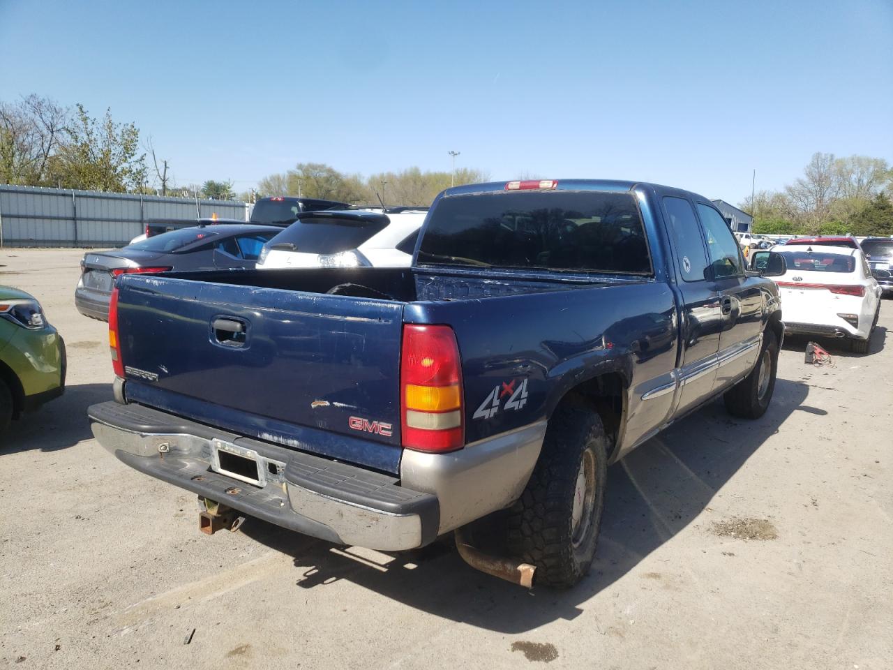 Photo 4 from auction – 1999 GMC NEW SIERRA with VIN 1GTEK19T9XE507060