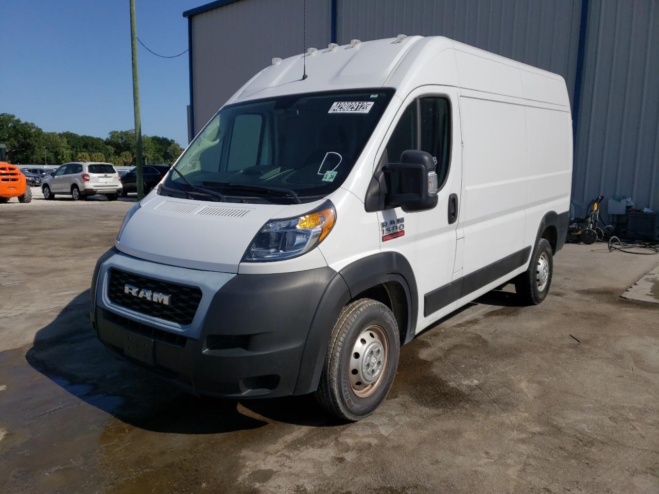 Photo 2 from auction – 2020 RAM PROMASTER with VIN 3C6TRVBGXLE114052